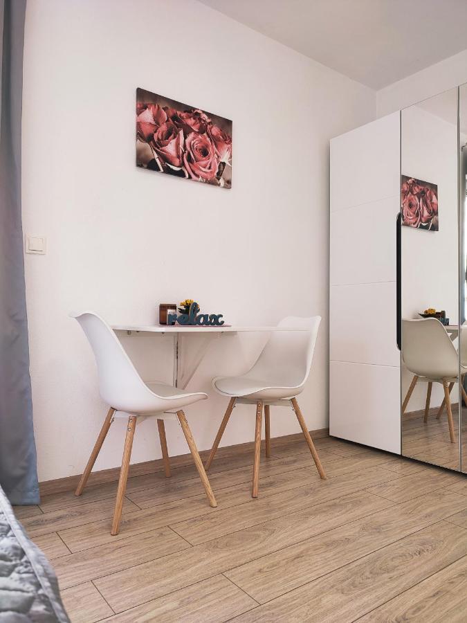 Apartmani Josipa Baška Voda Kültér fotó