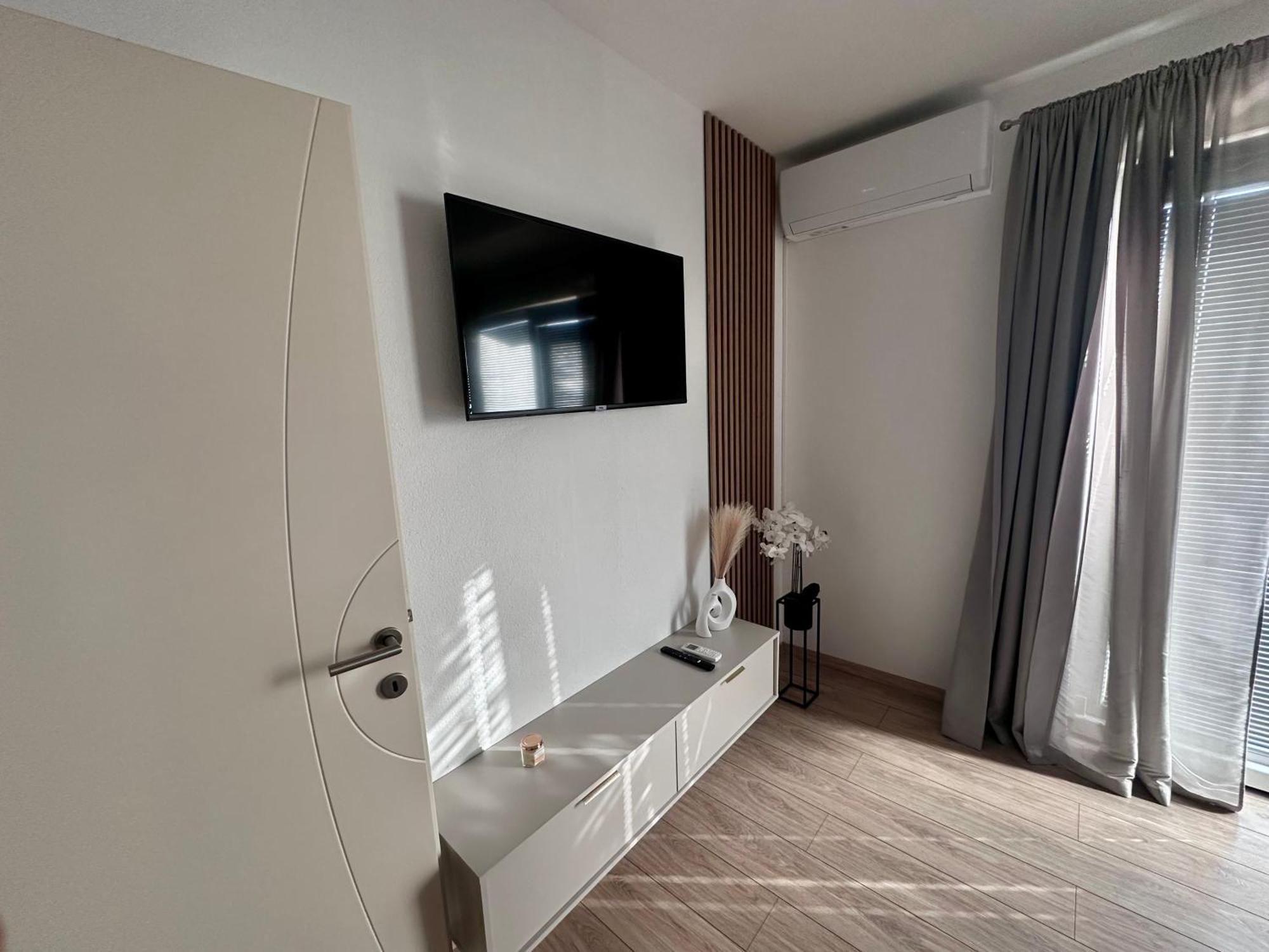 Apartmani Josipa Baška Voda Kültér fotó